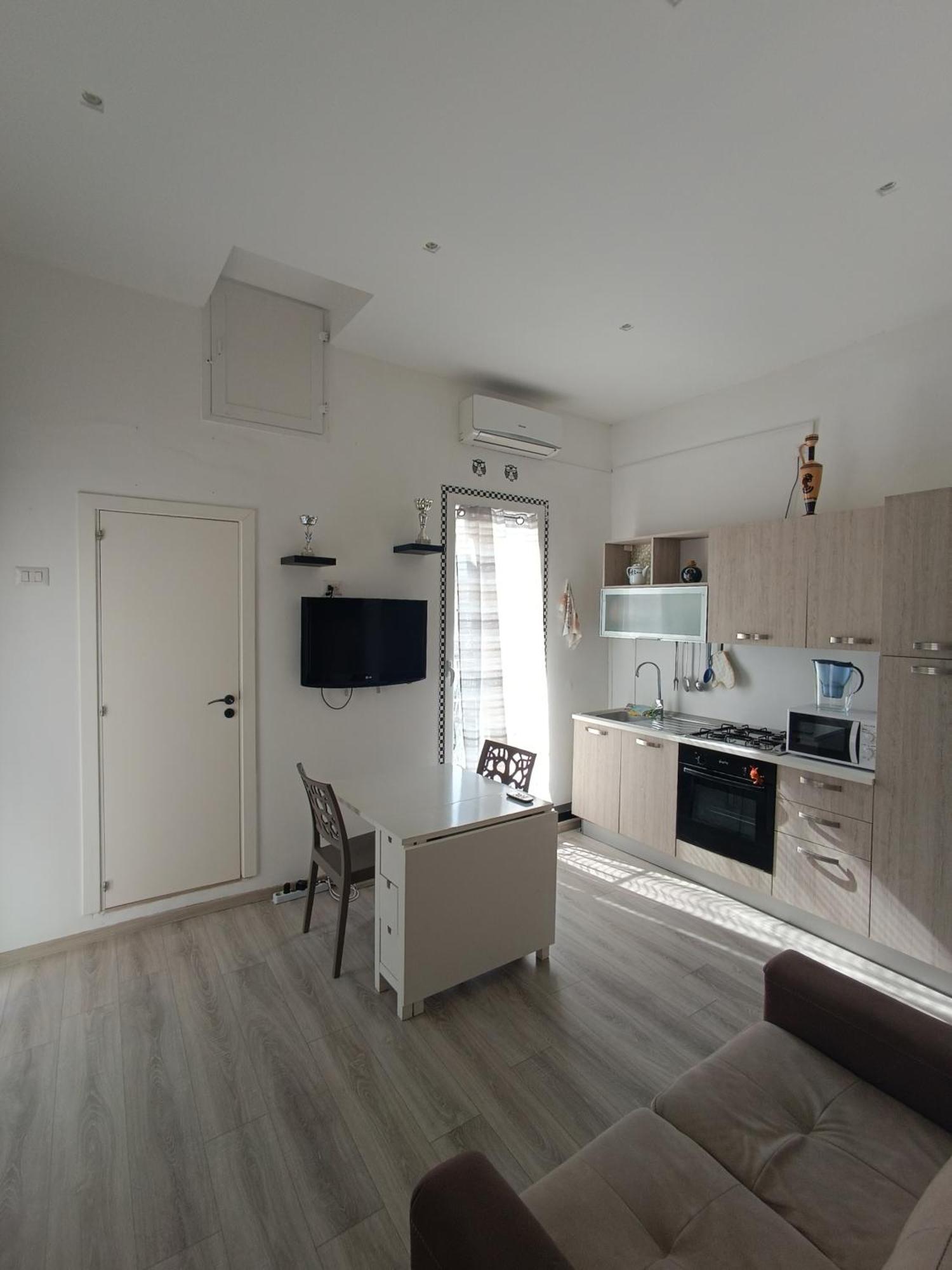Angolo Di Liberta Apartment Bari Bagian luar foto