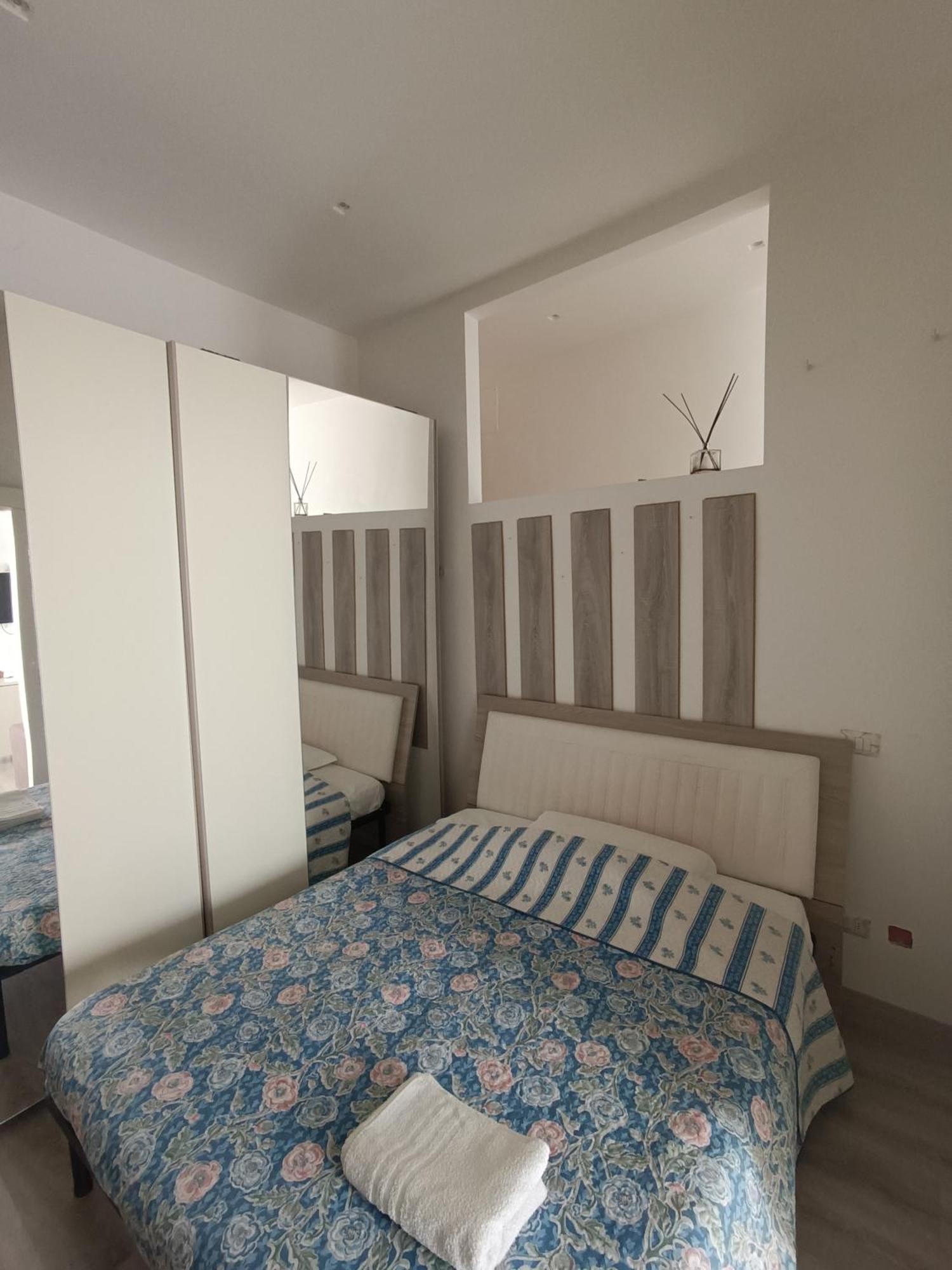 Angolo Di Liberta Apartment Bari Bagian luar foto