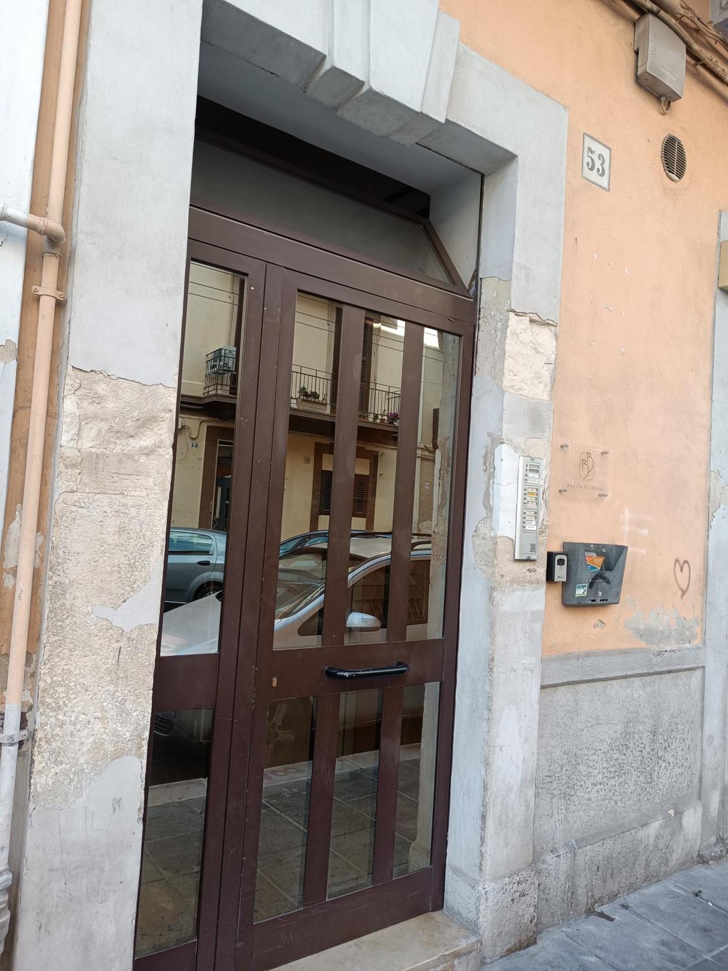 Angolo Di Liberta Apartment Bari Bagian luar foto